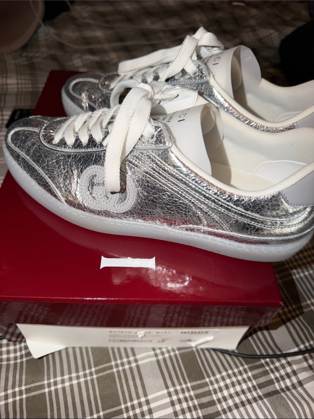 Gucci Women Silver Metallic Leather Low-Top Sneakers